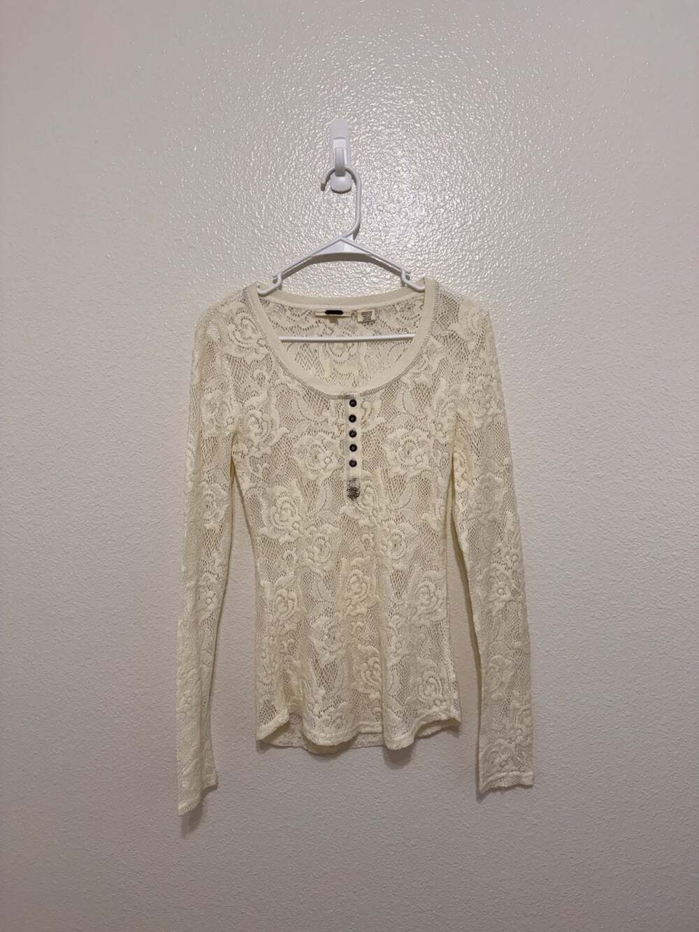 Miss Me Women's Cream Floral Lace Long Sleeve Henley Top